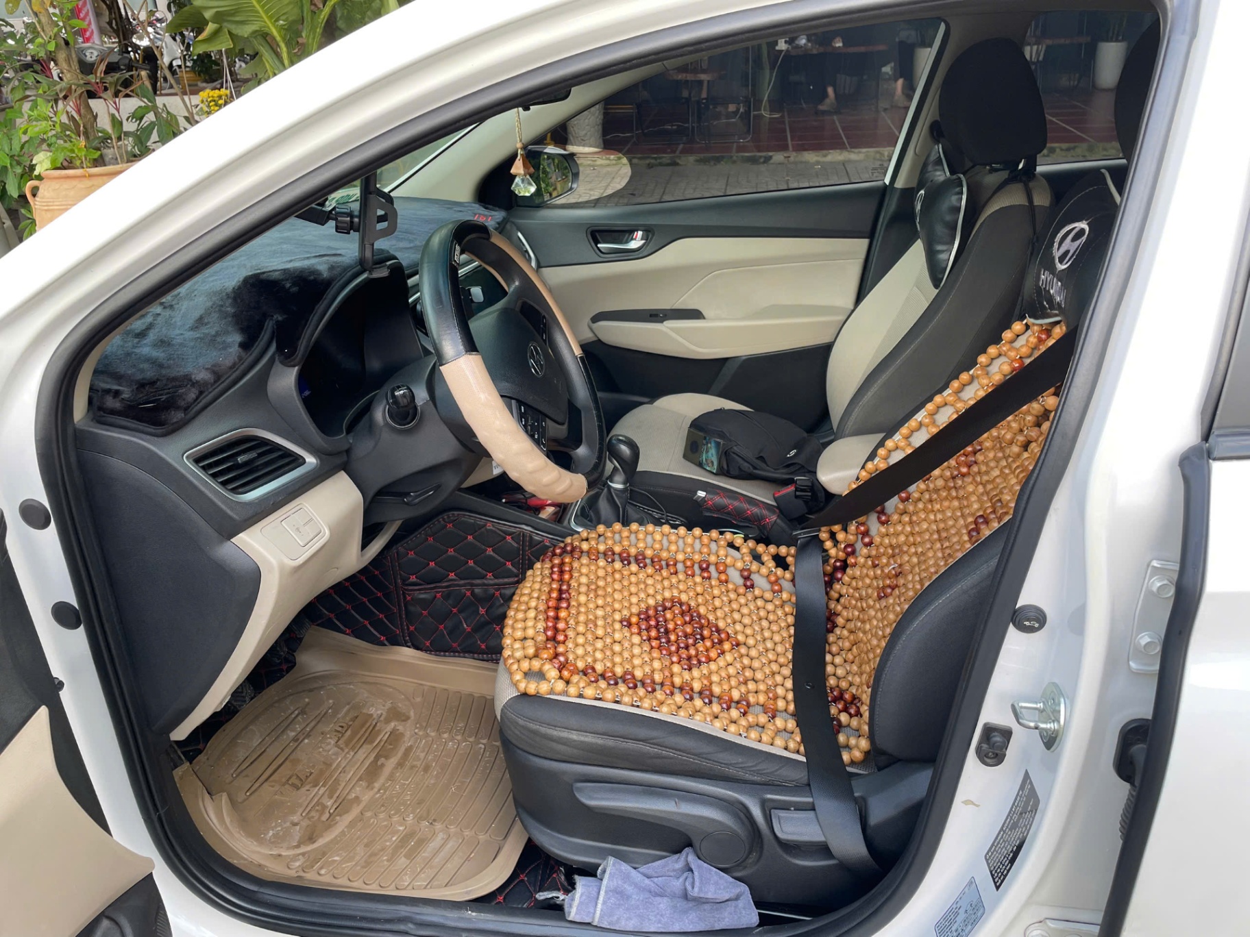 Hyundai Accent 1.4MT 2023  - Nội thất 3