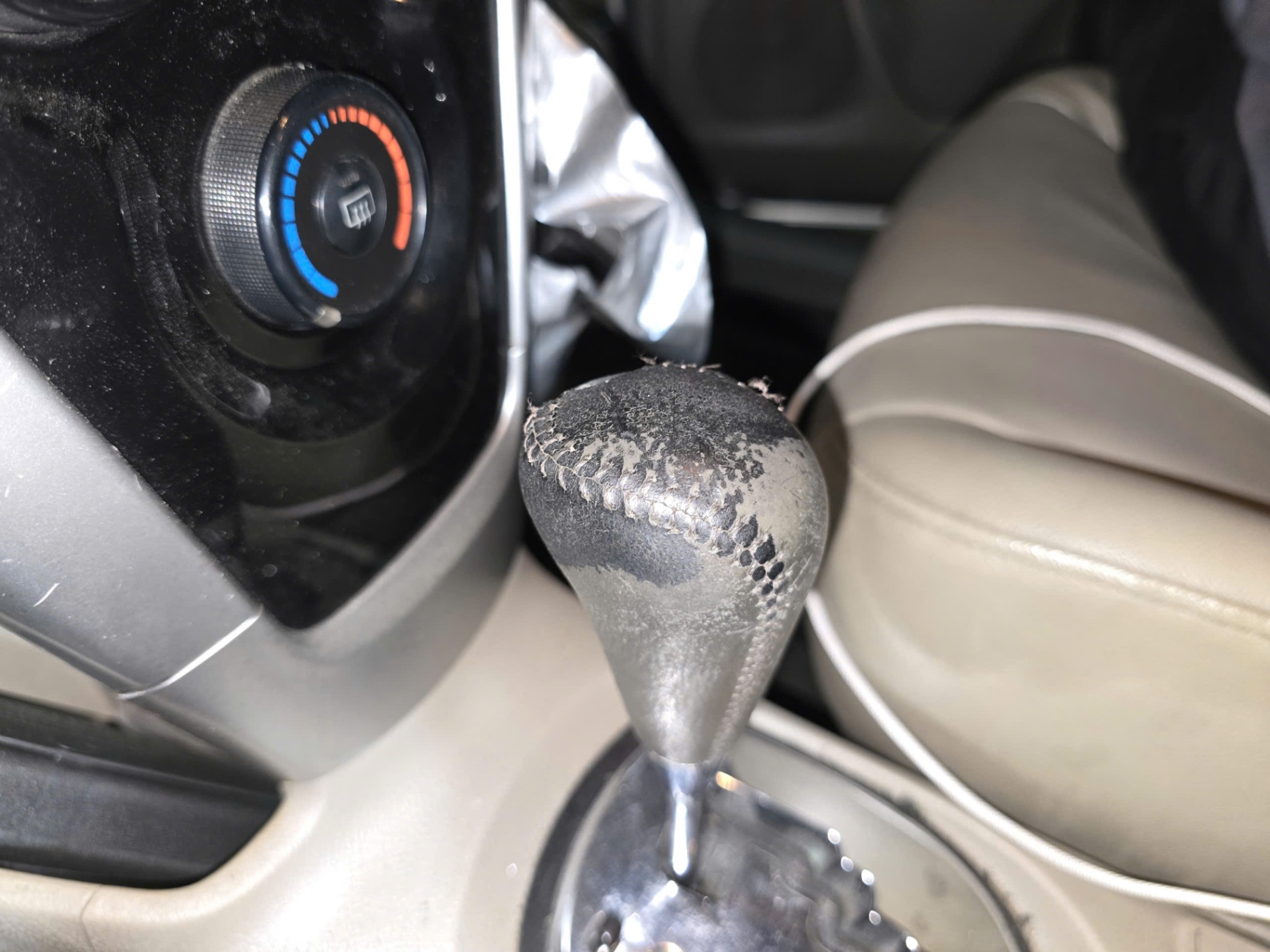 Toyota vios G1.5 2012 - Nội thất 7