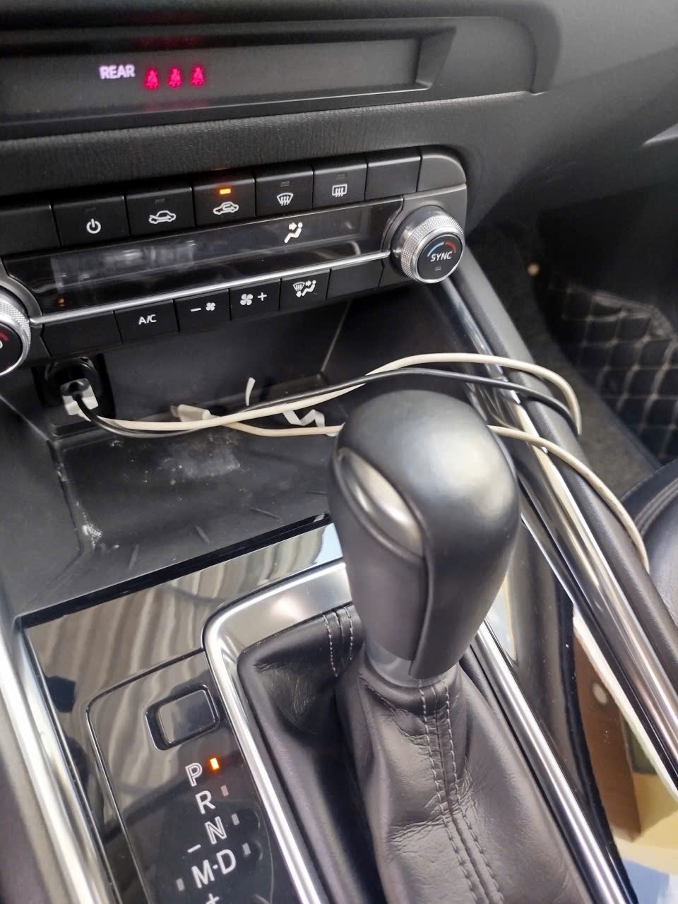 Mazda cx5 luxury 2021 - Nội thất 4