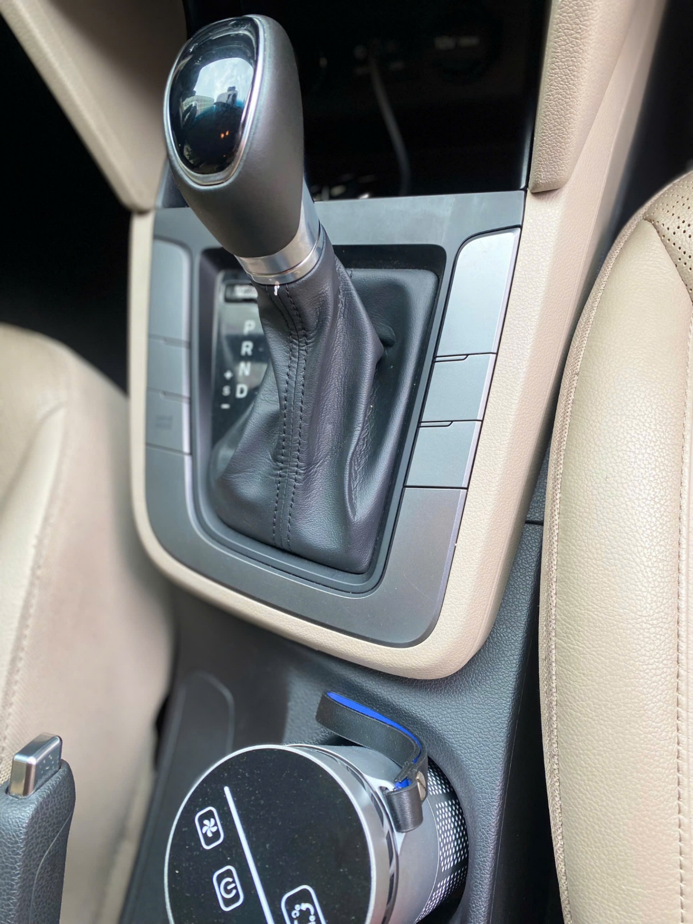 Huyndai Elantra 1.6 AT 2021 - Nội thất 13