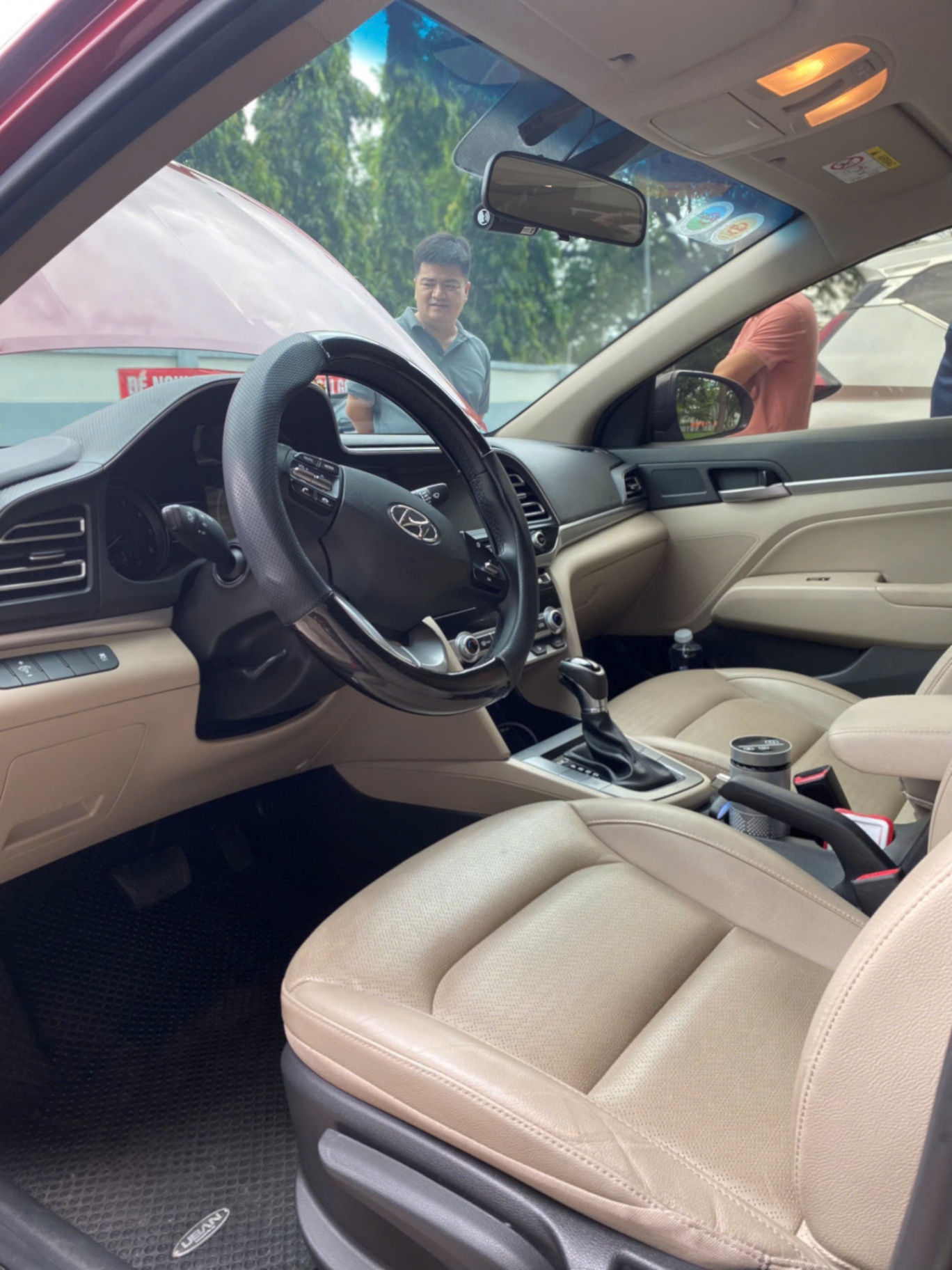 Huyndai Elantra 1.6 AT 2021 - Nội thất 3