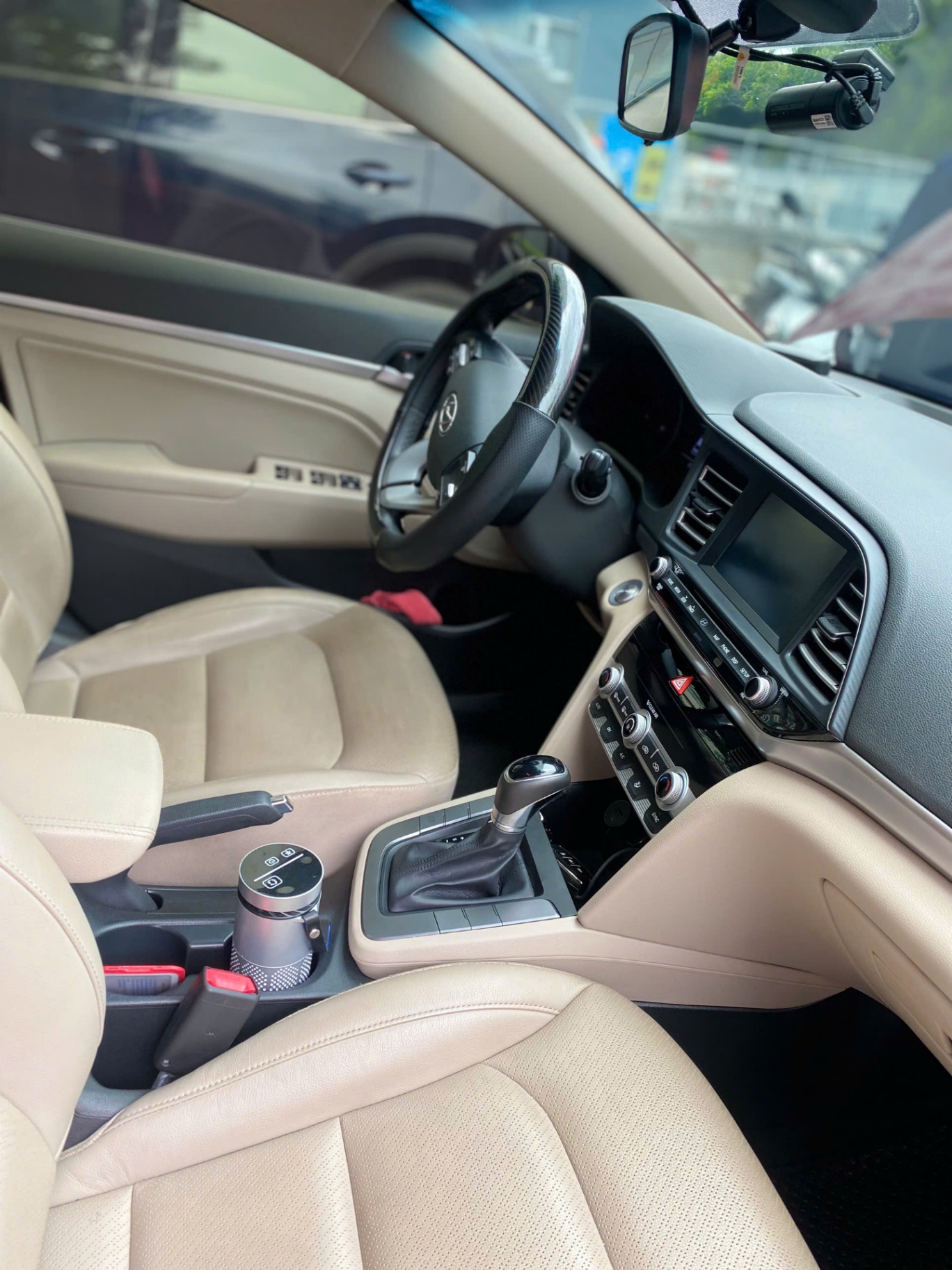 Huyndai Elantra 1.6 AT 2021 - Nội thất 14