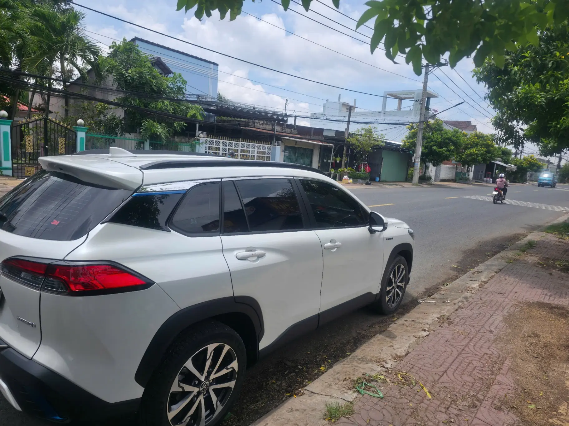 Toyota Corolla Cross HV - Ngoại thất 4