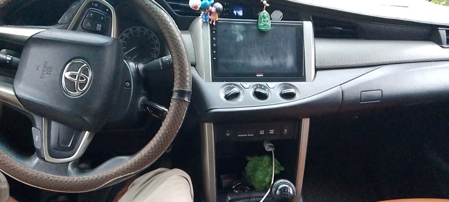 Toyota Innova 2.0e Mt 2019 - Nội thất 1