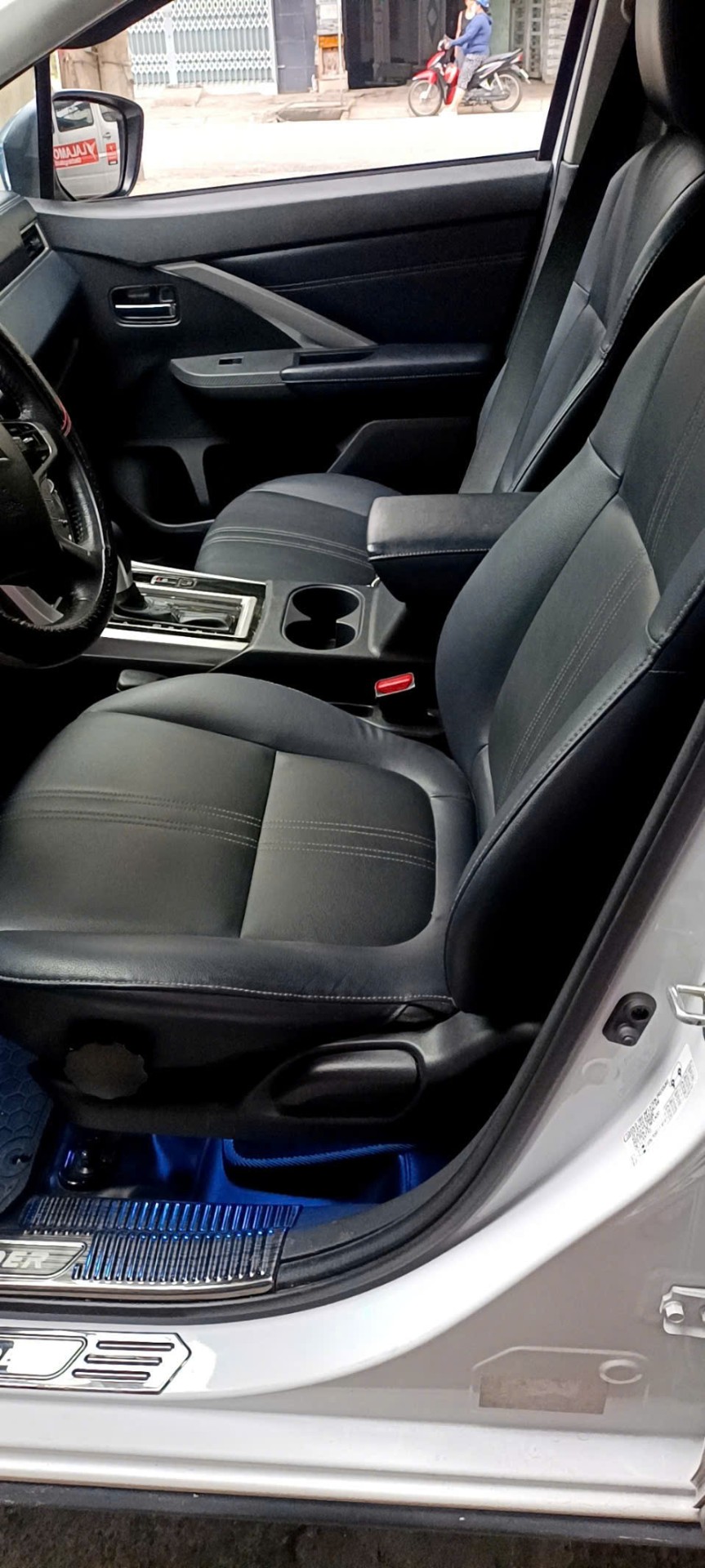 Mitsubishi Xpander Cross 1.5 AT 2024 - Nội thất 5