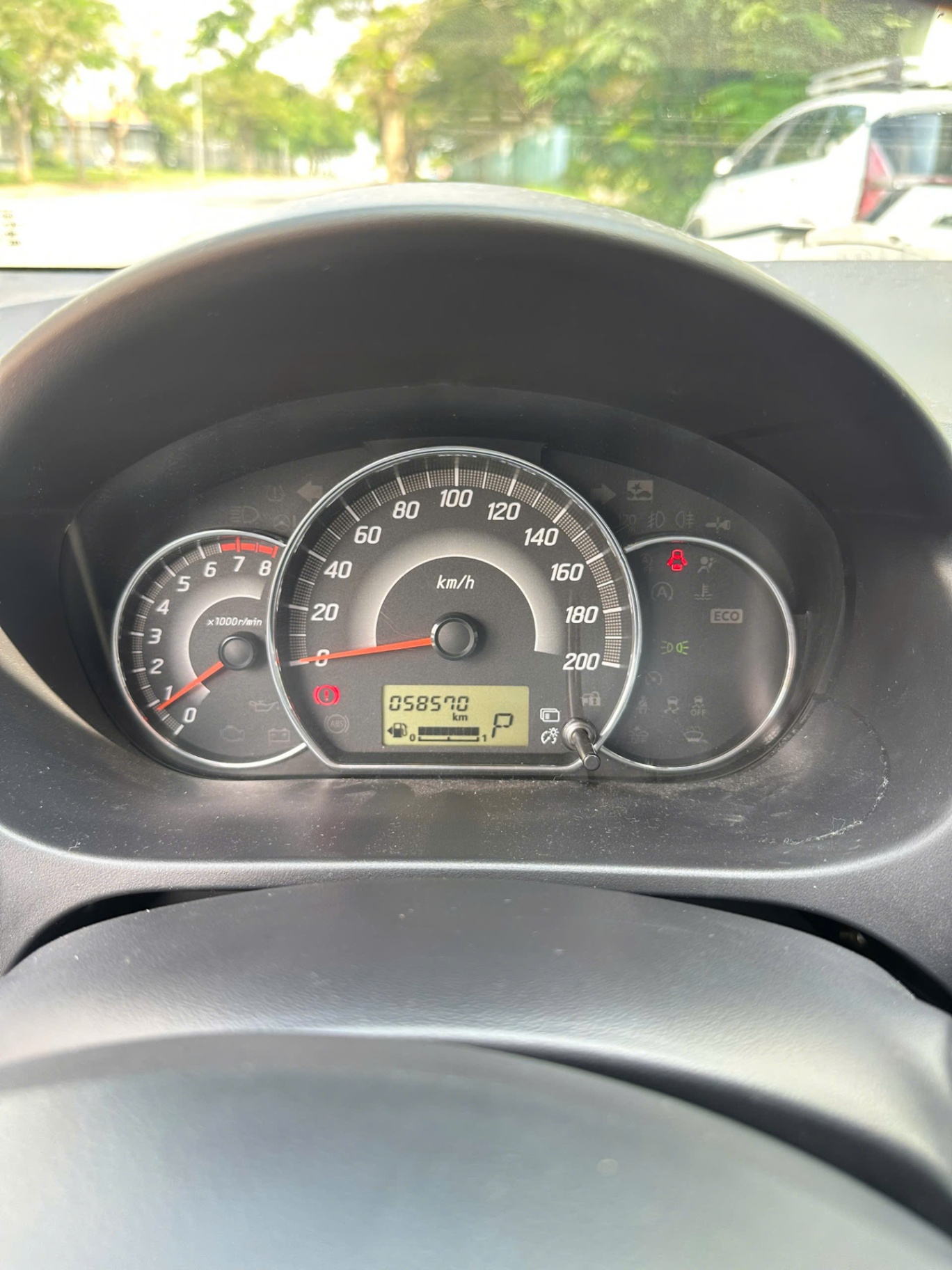 Mitsubishi mirage 1.2 AT 2017 - Nội thất 3