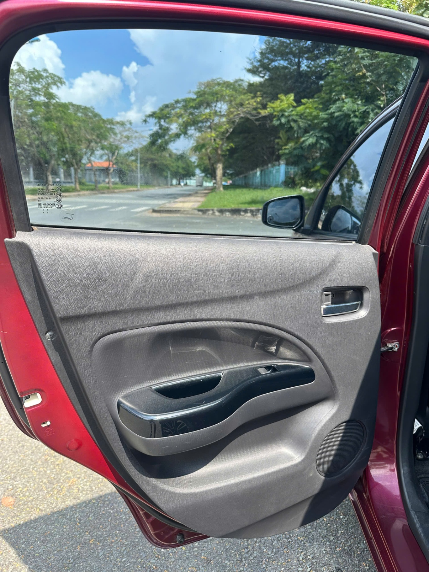 Mitsubishi mirage 1.2 AT 2017 - Nội thất 8