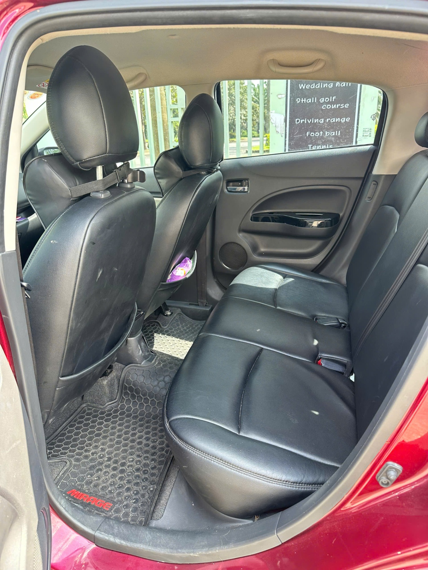 Mitsubishi mirage 1.2 AT 2017 - Nội thất 9