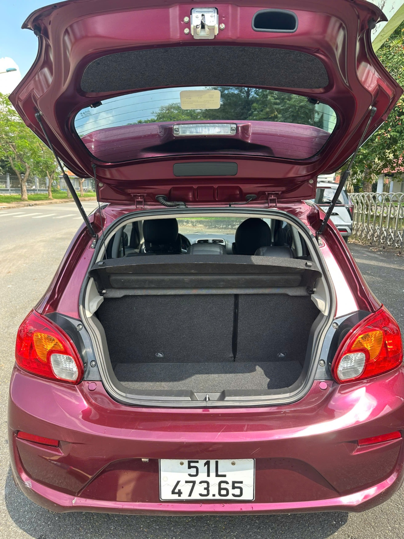 Mitsubishi mirage 1.2 AT 2017 - Nội thất 11
