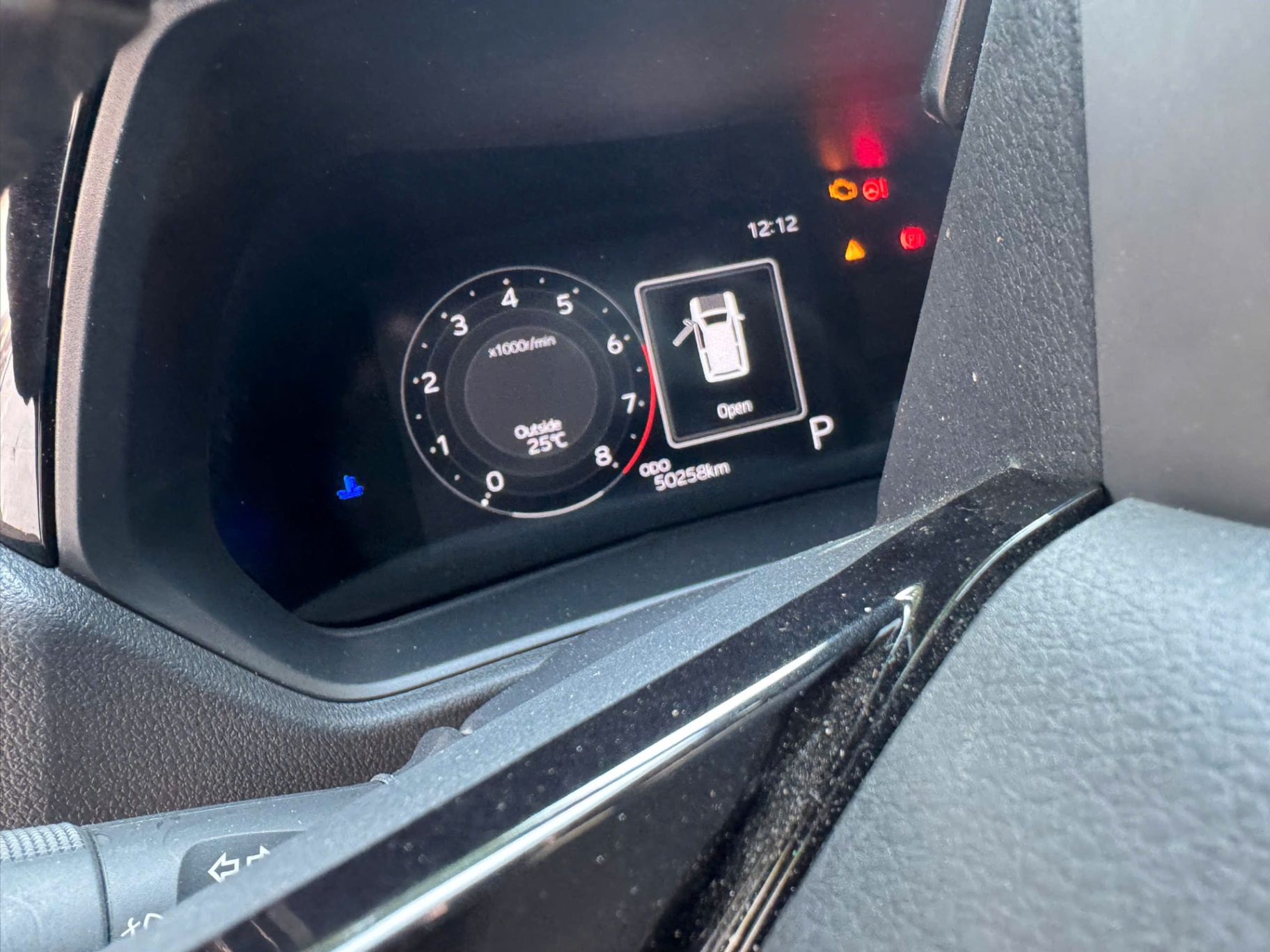 Toyota Yaris cross 1.5 D-CVT 2023 - Nội thất 8