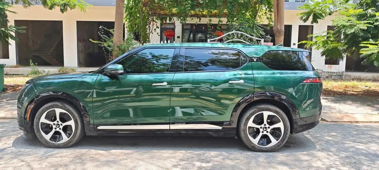 VinFast VF9 eco 2024