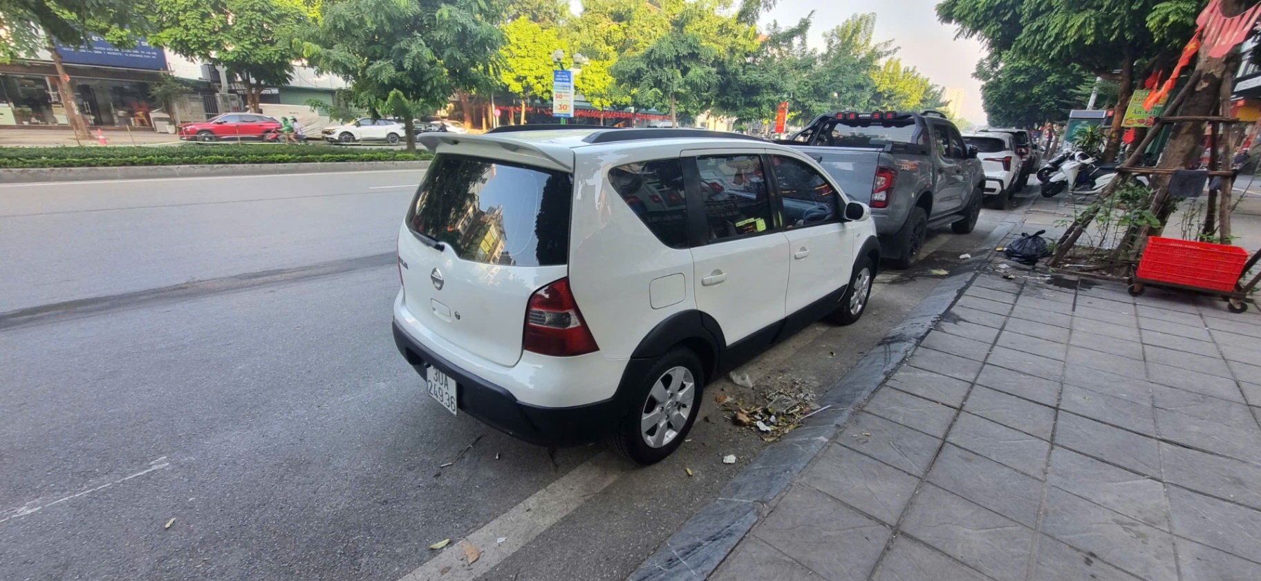 nissan livina at 2010 nhập Đài Loan - Ngoại thất 3