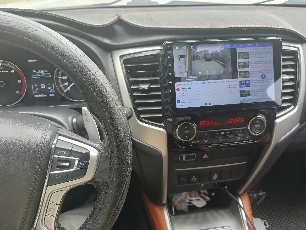 Mitsubishi Triton Athlete 4x4 AT 2022 - Nội thất 4