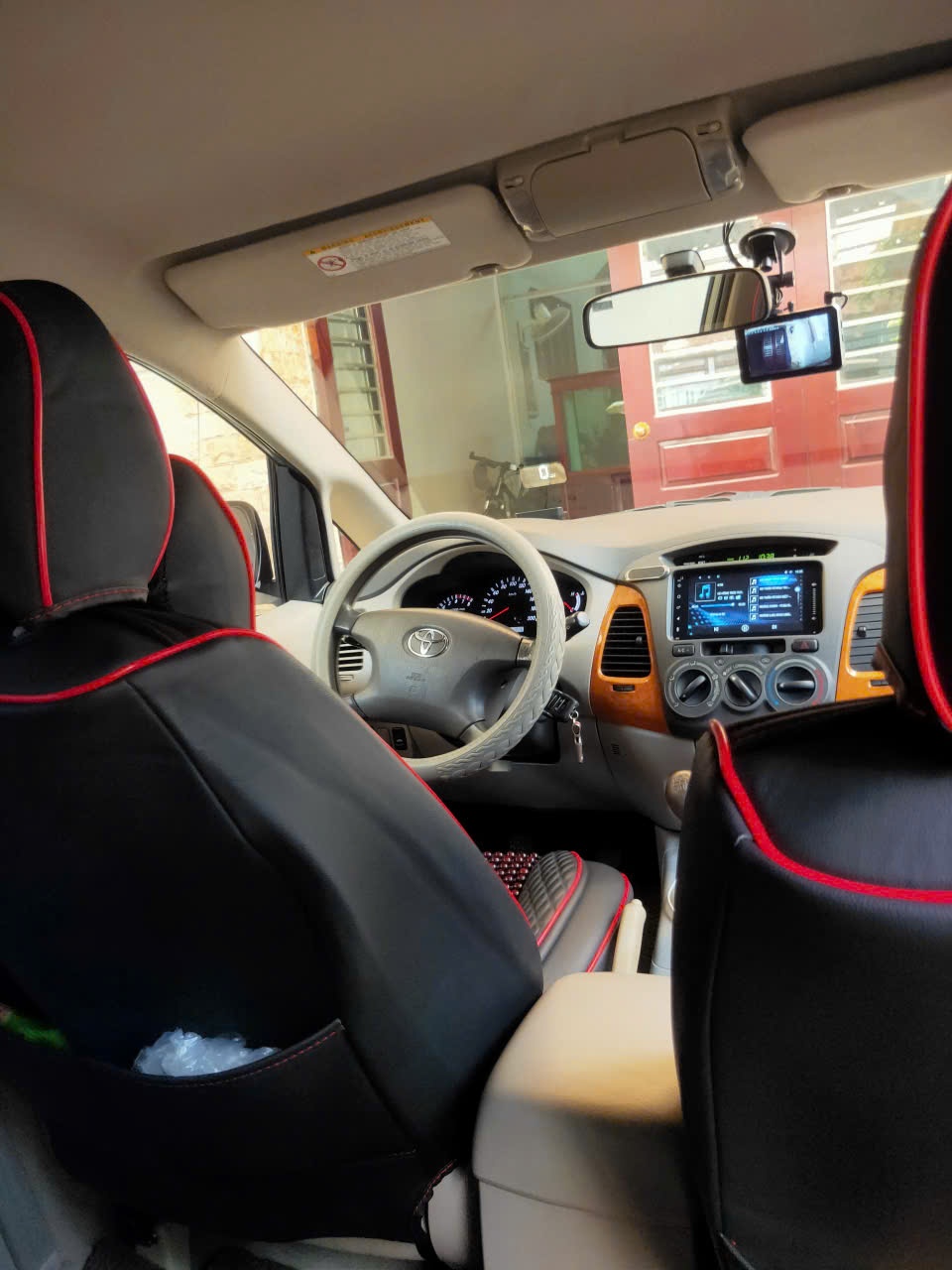 Toyota Innova G bản thương gia GSR 7 chỗ 2011 - Nội thất 4