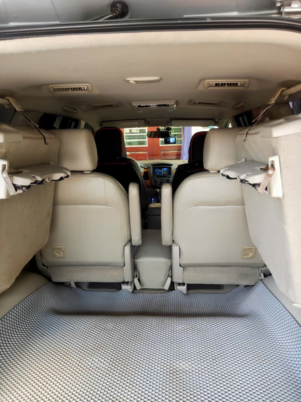 Toyota Innova G bản thương gia GSR 7 chỗ 2011 - Nội thất 7