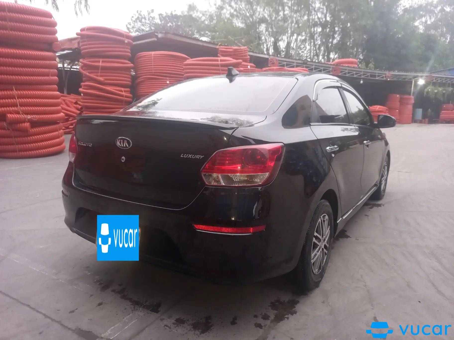 KIA SOLUTO 1.4AT LUXURY - Ngoại thất 2