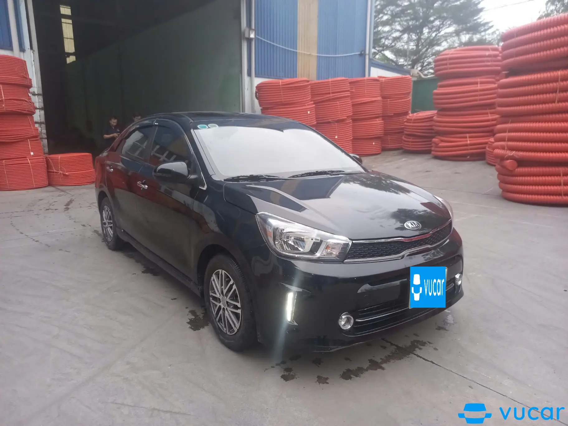 KIA SOLUTO 1.4AT LUXURY - Ngoại thất 5