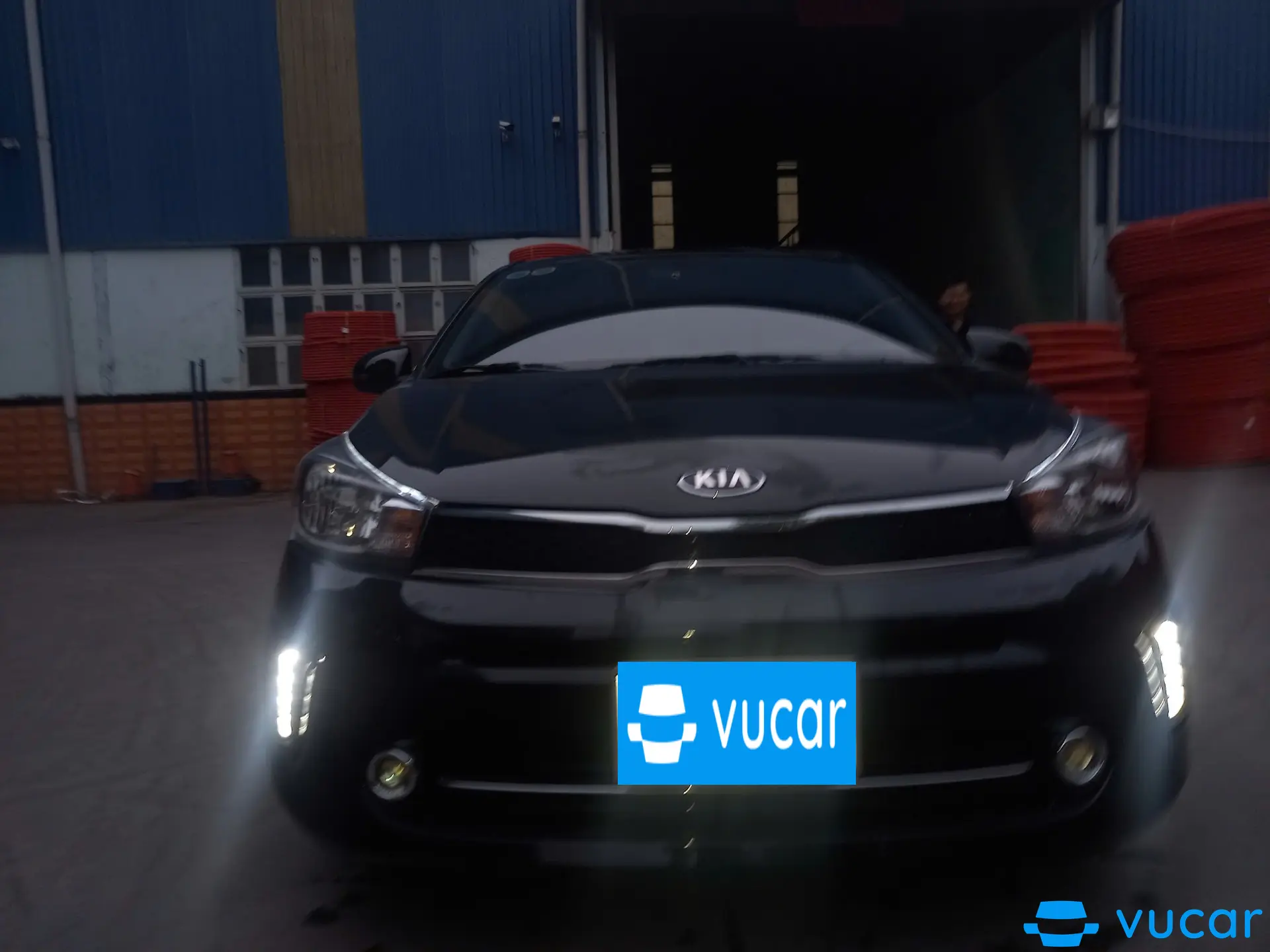 KIA SOLUTO 1.4AT LUXURY - Ngoại thất 10