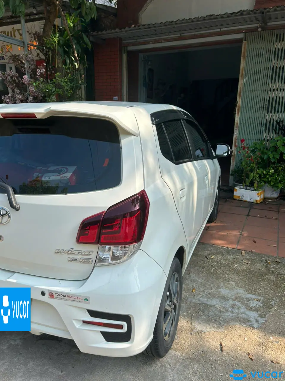 Toyota Wigo Số sàn 2019 - Ngoại thất 1