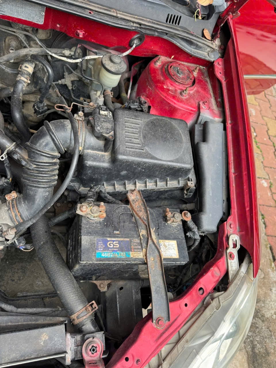 Toyota Corolla Altis 2003 - Khoang động cơ 11