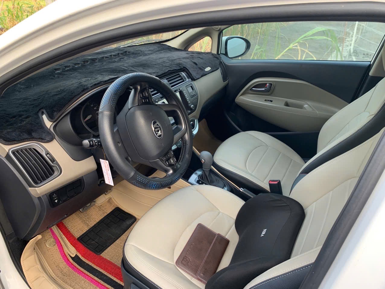 Kia Rio 2016  - Nội thất 1