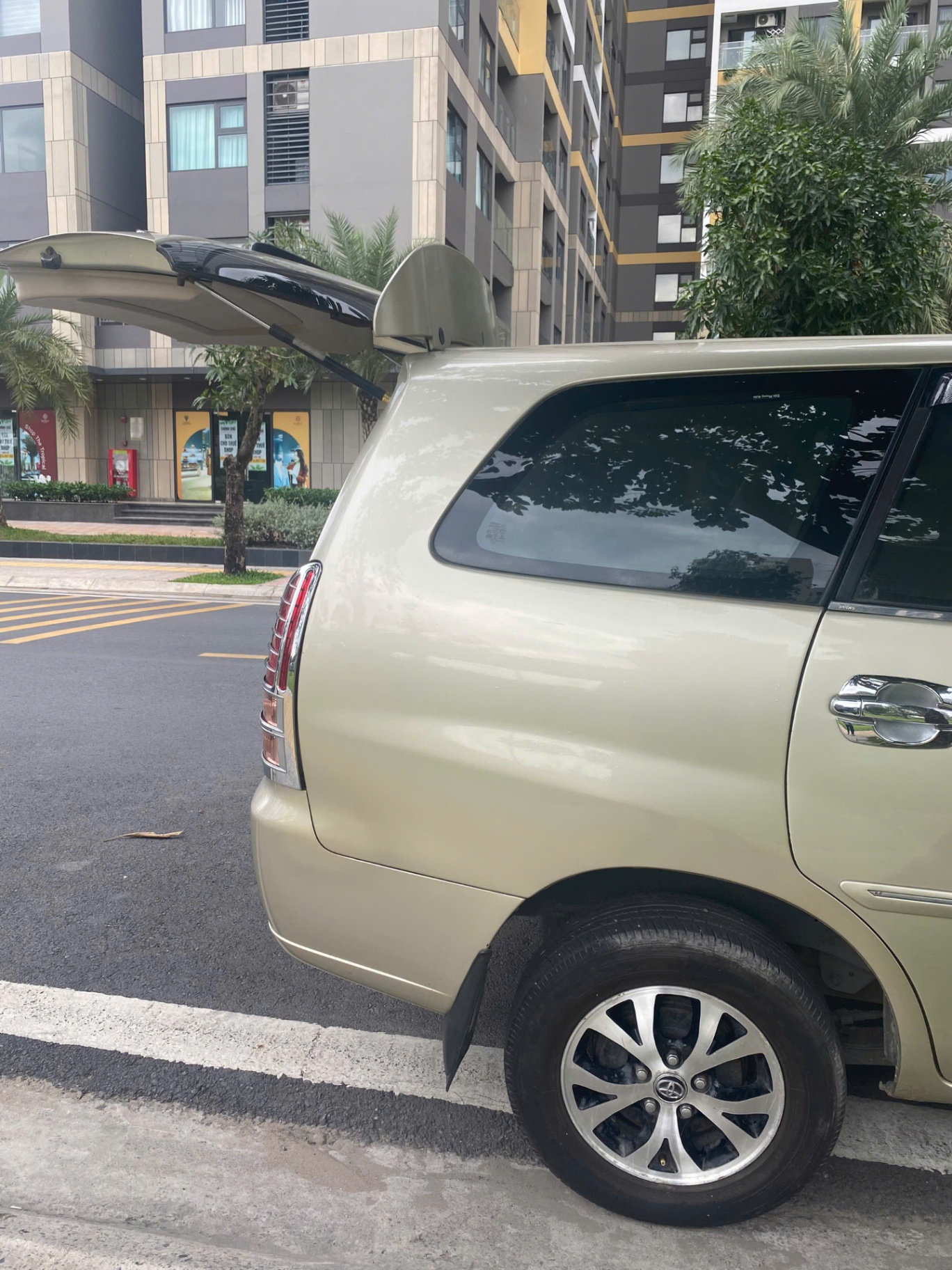 Toyota Innova 2007  - Ngoại thất 21