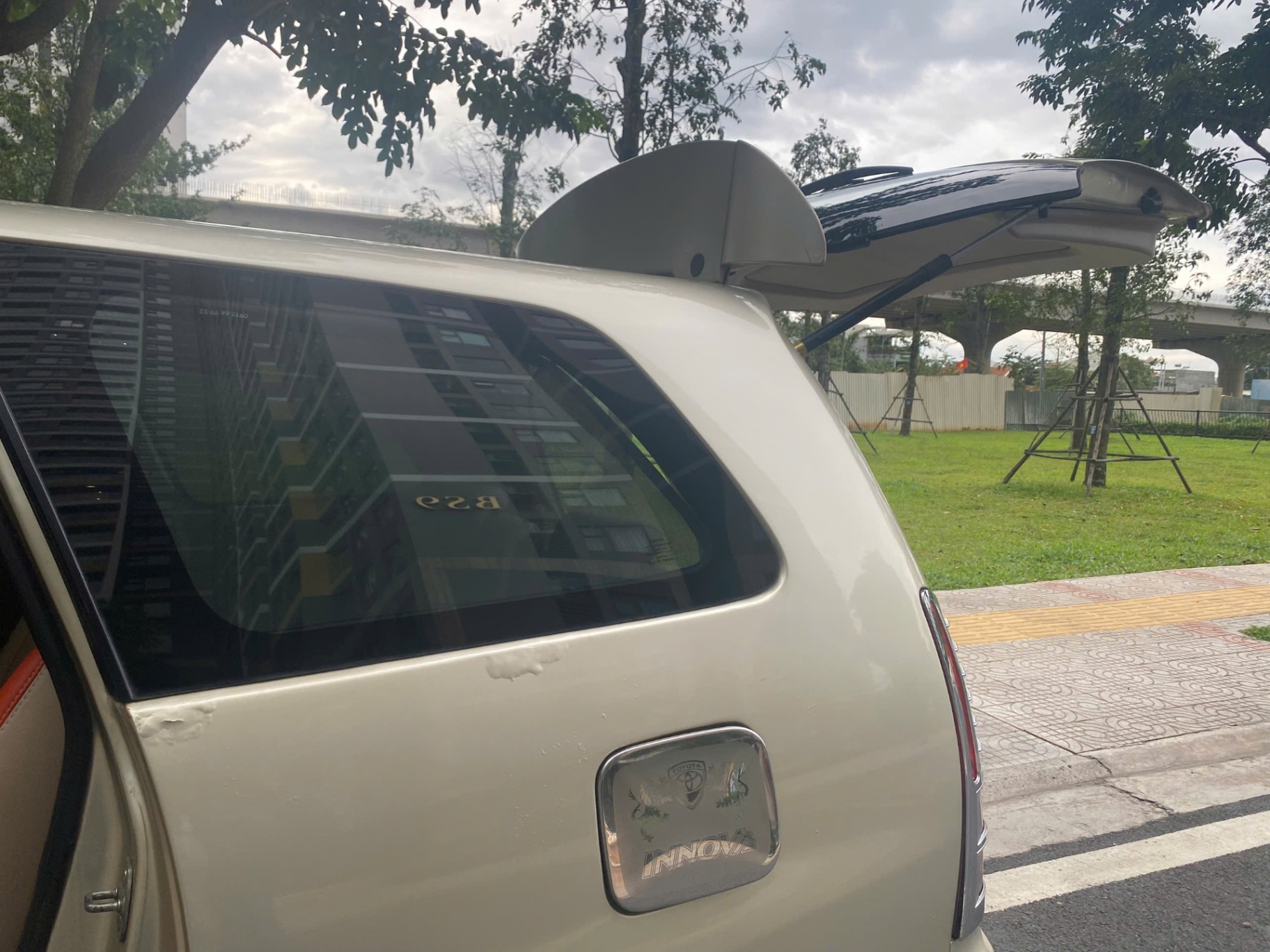 Toyota Innova 2007  - Ngoại thất 22
