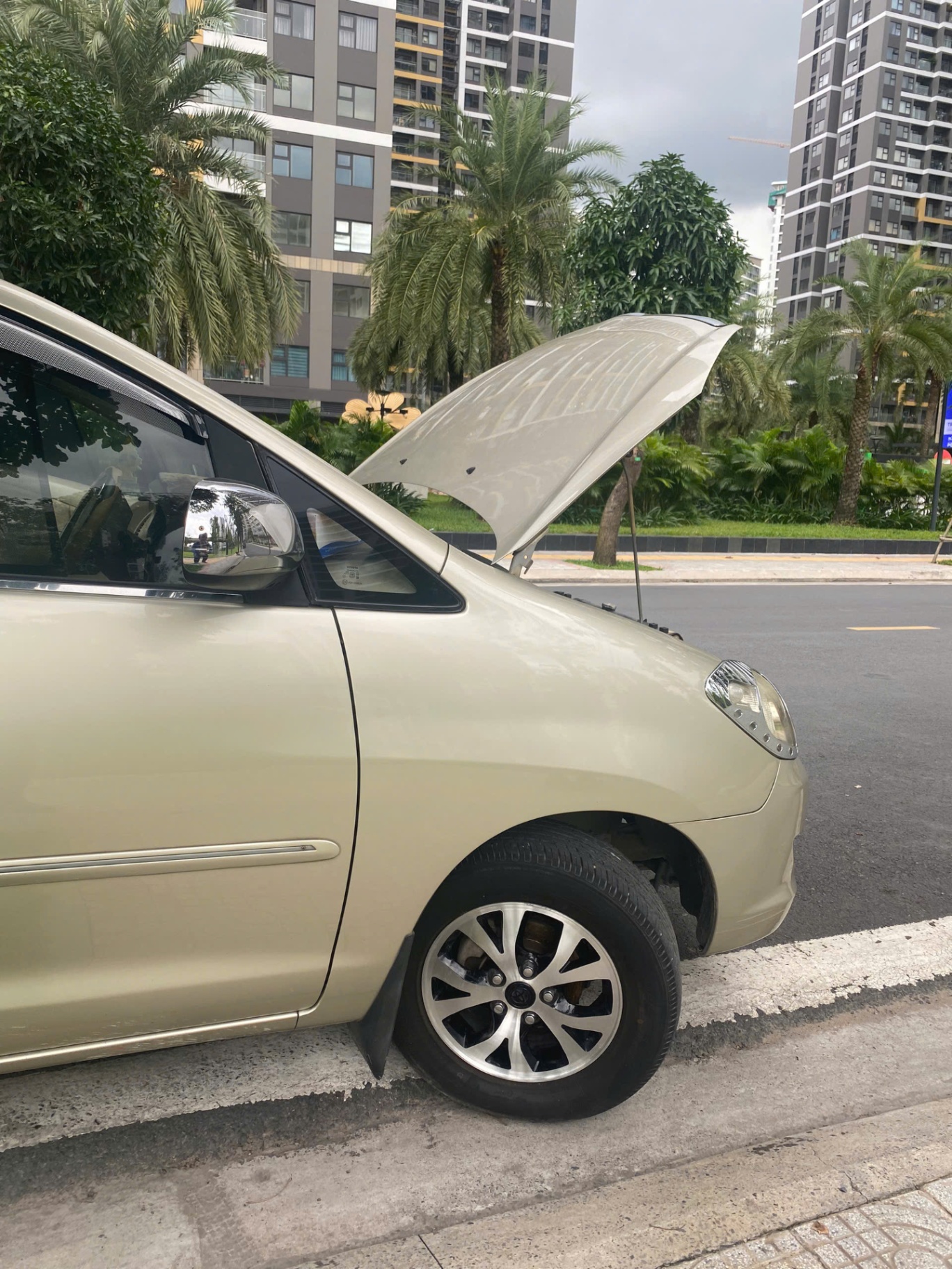 Toyota Innova 2007  - Ngoại thất 23