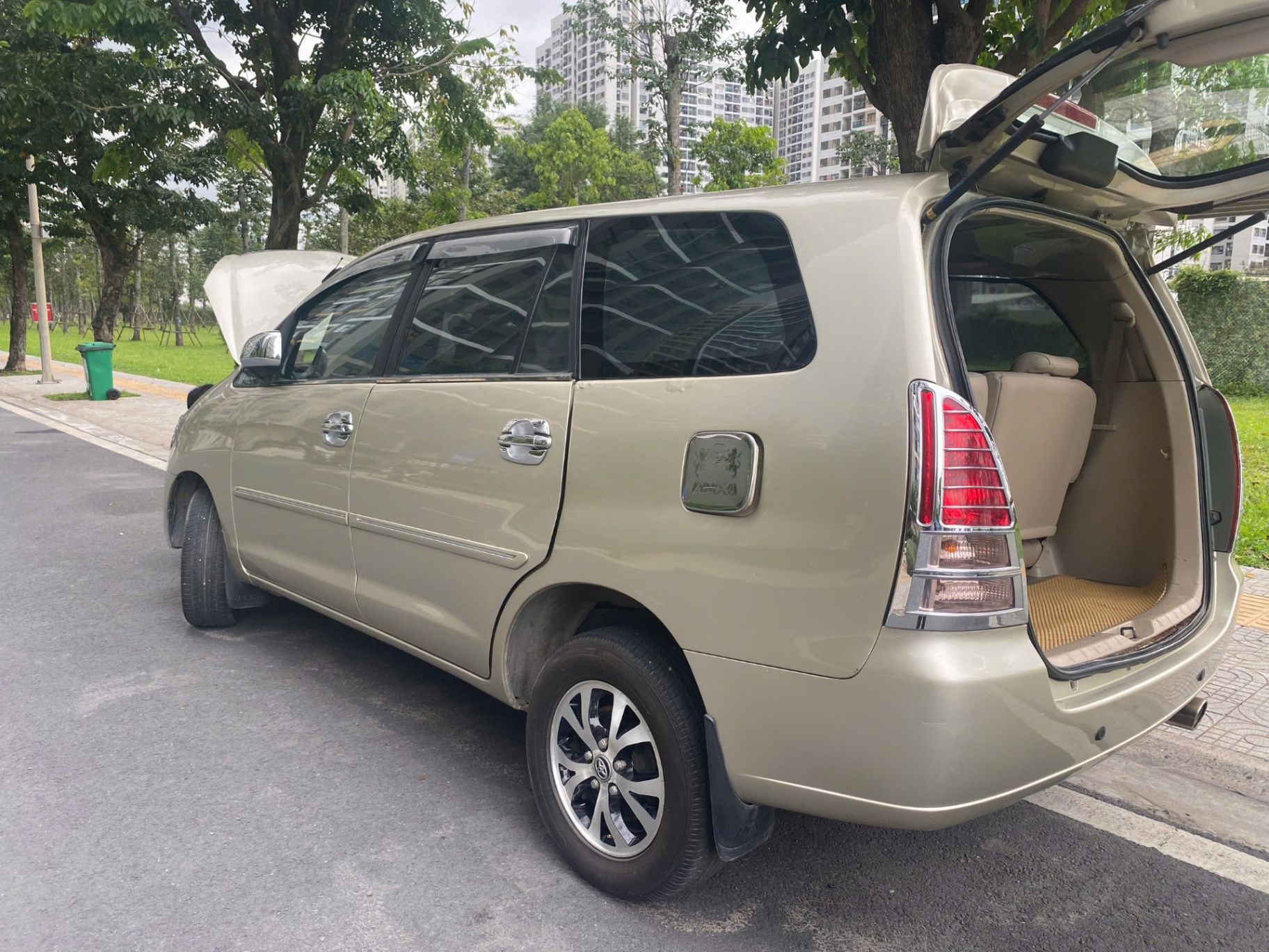 Toyota Innova 2007  - Ngoại thất 17