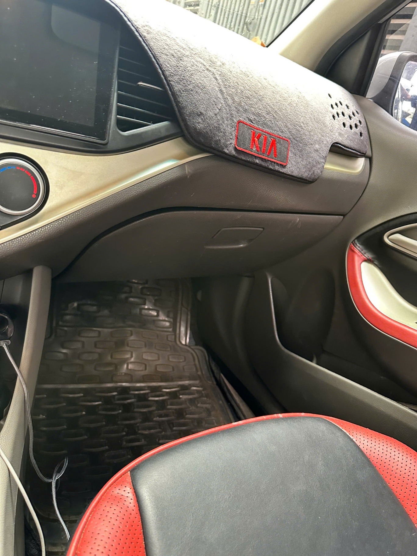 Kia Morning 1.0 MT 2016 - Nội thất 6