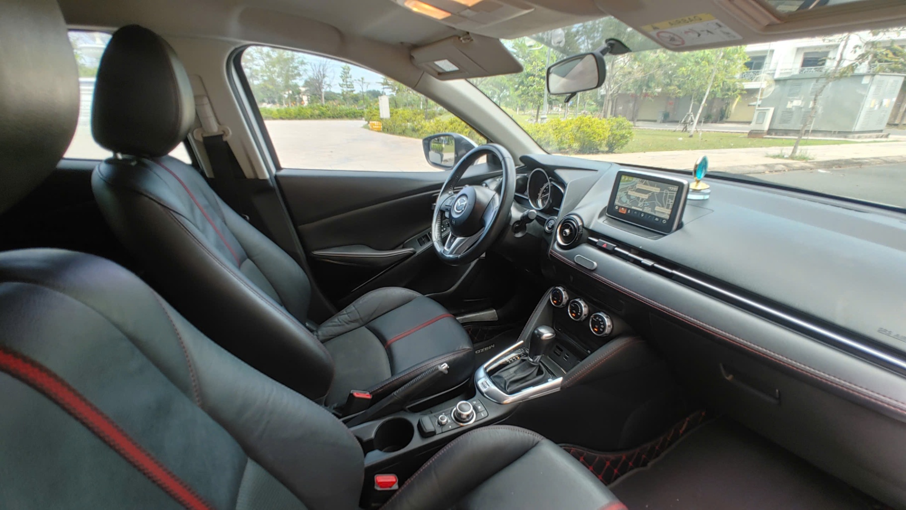 mazda 2 Sport luxury 2018  - Nội thất 2