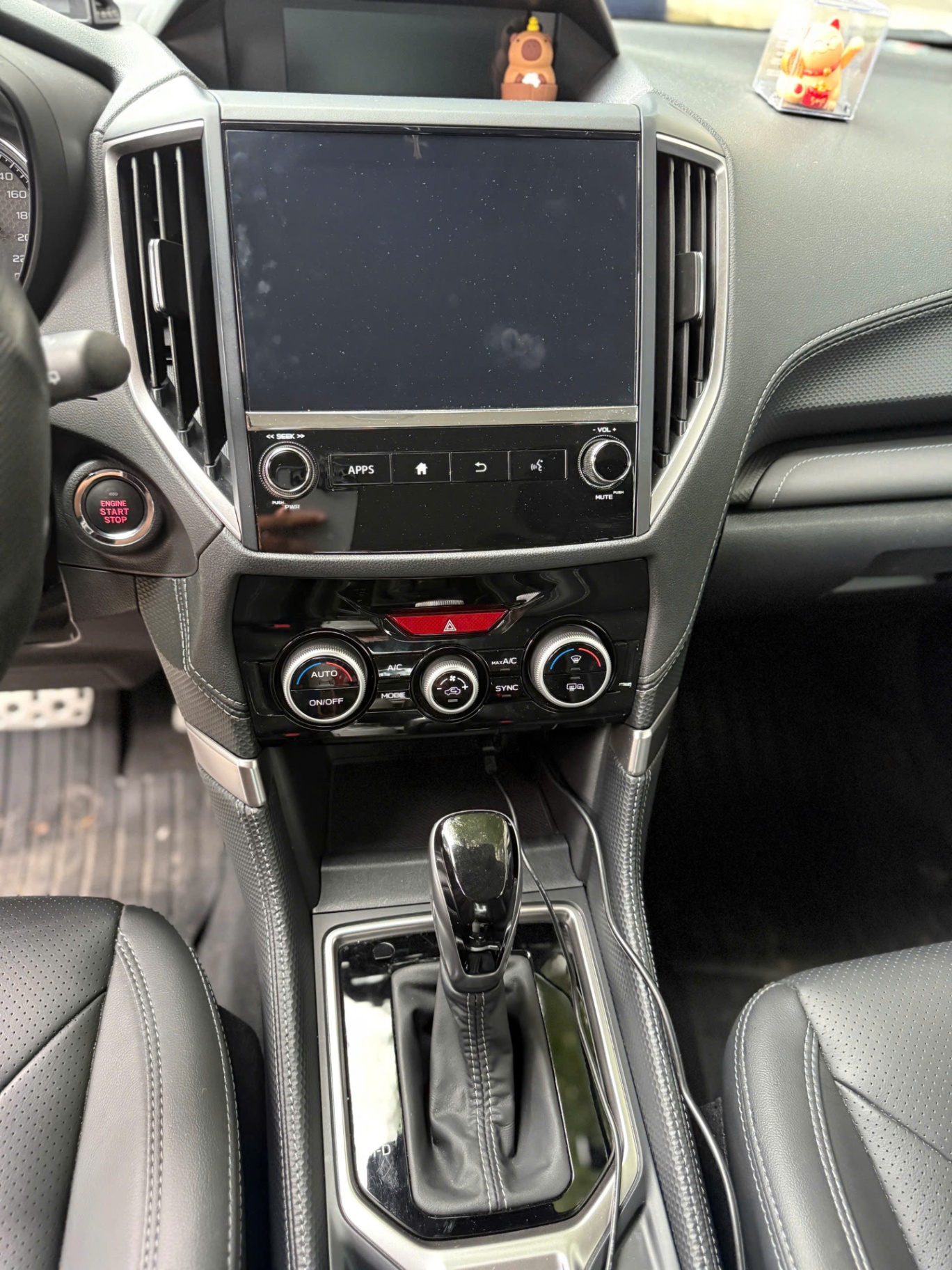 Subaru Forester 2.0i-S EyeSight 2023 - Nội thất 4