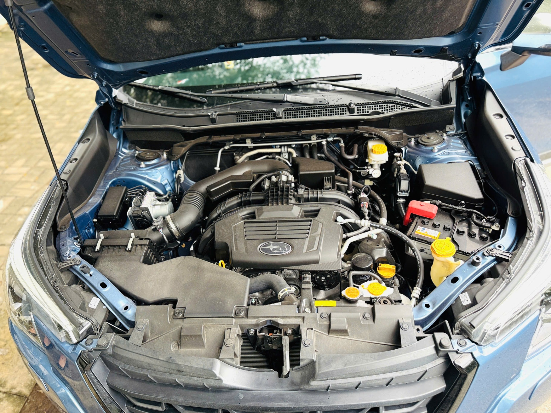 Subaru Forester 2.0i-S EyeSight 2023 - Khoang động cơ 1