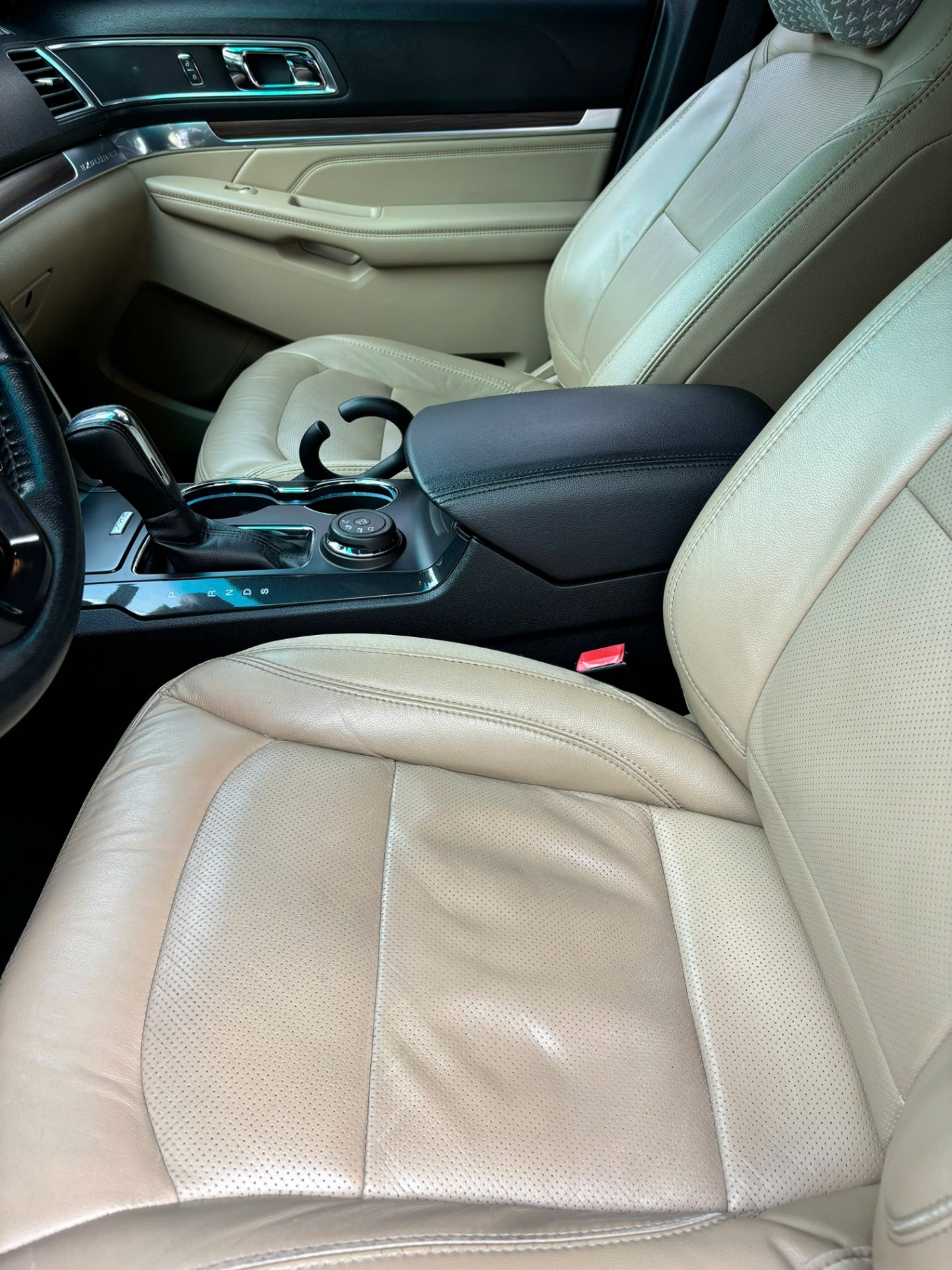 Ford Explorer Limited 2.3L EcoBoost 2016 - Nội thất 11