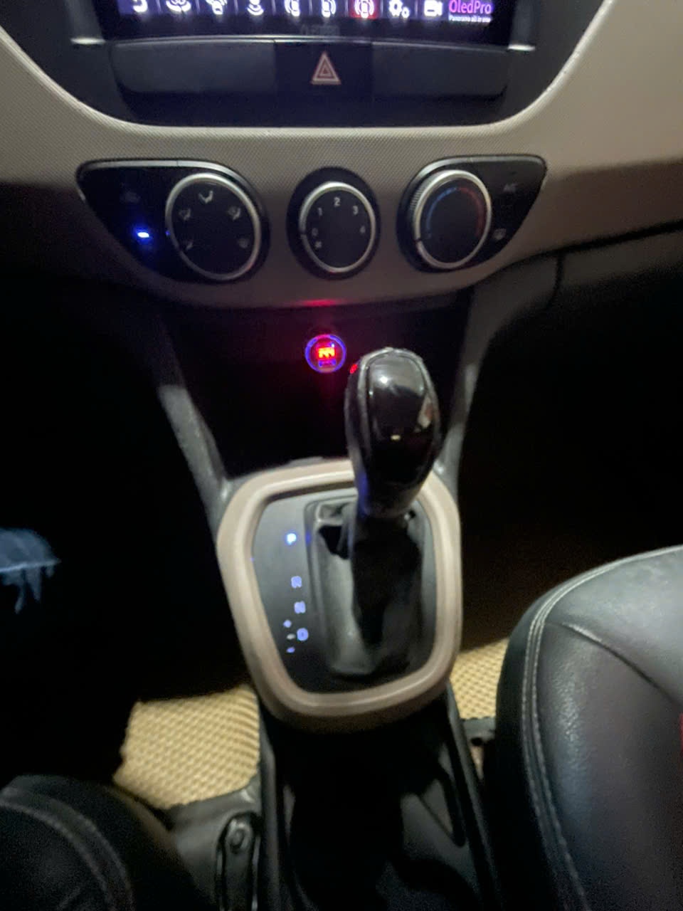 Huynhdai i10 2015 - Nội thất 5