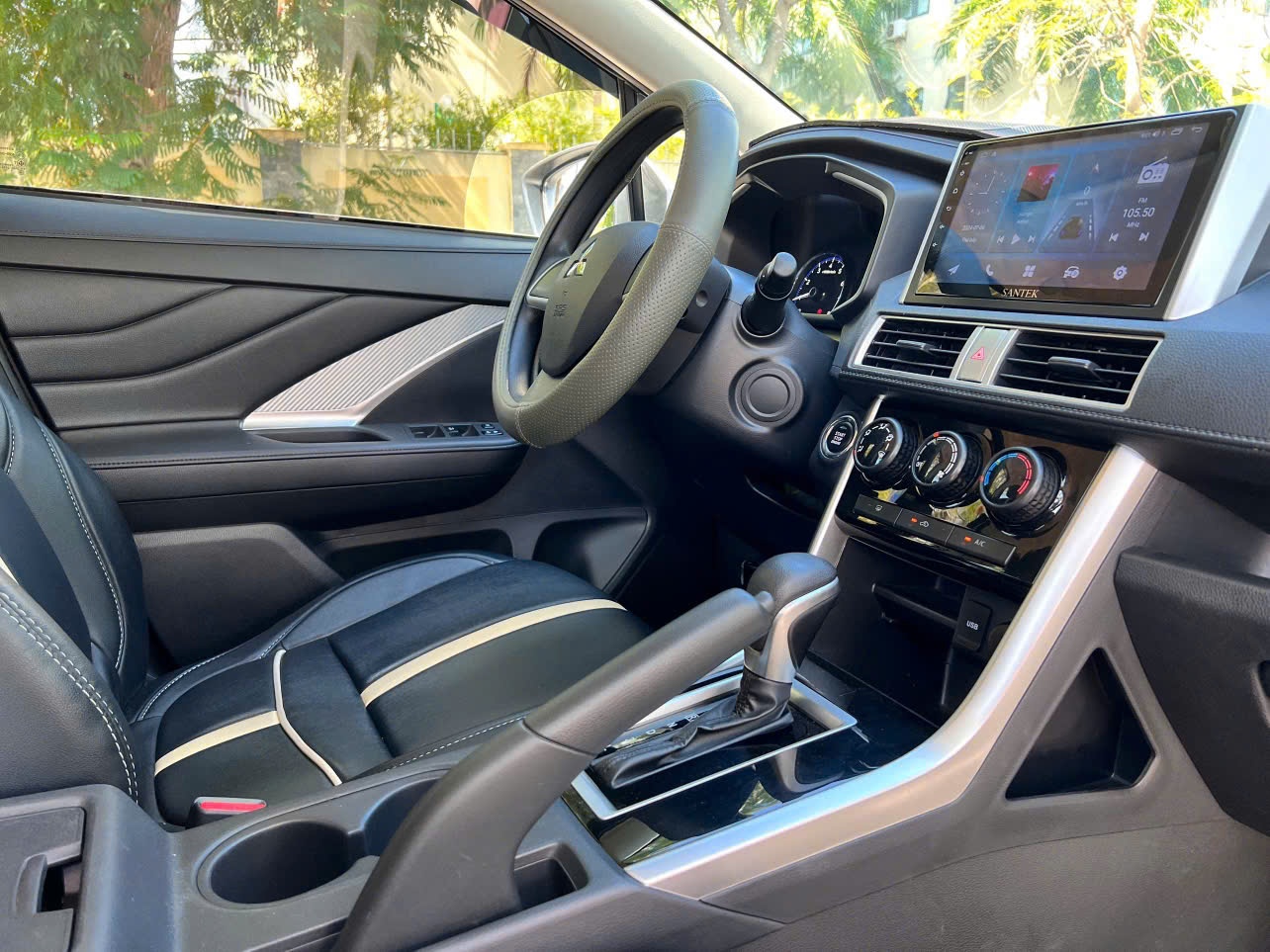 Mitsubishi Xpander AT 2023 - Nội thất 1
