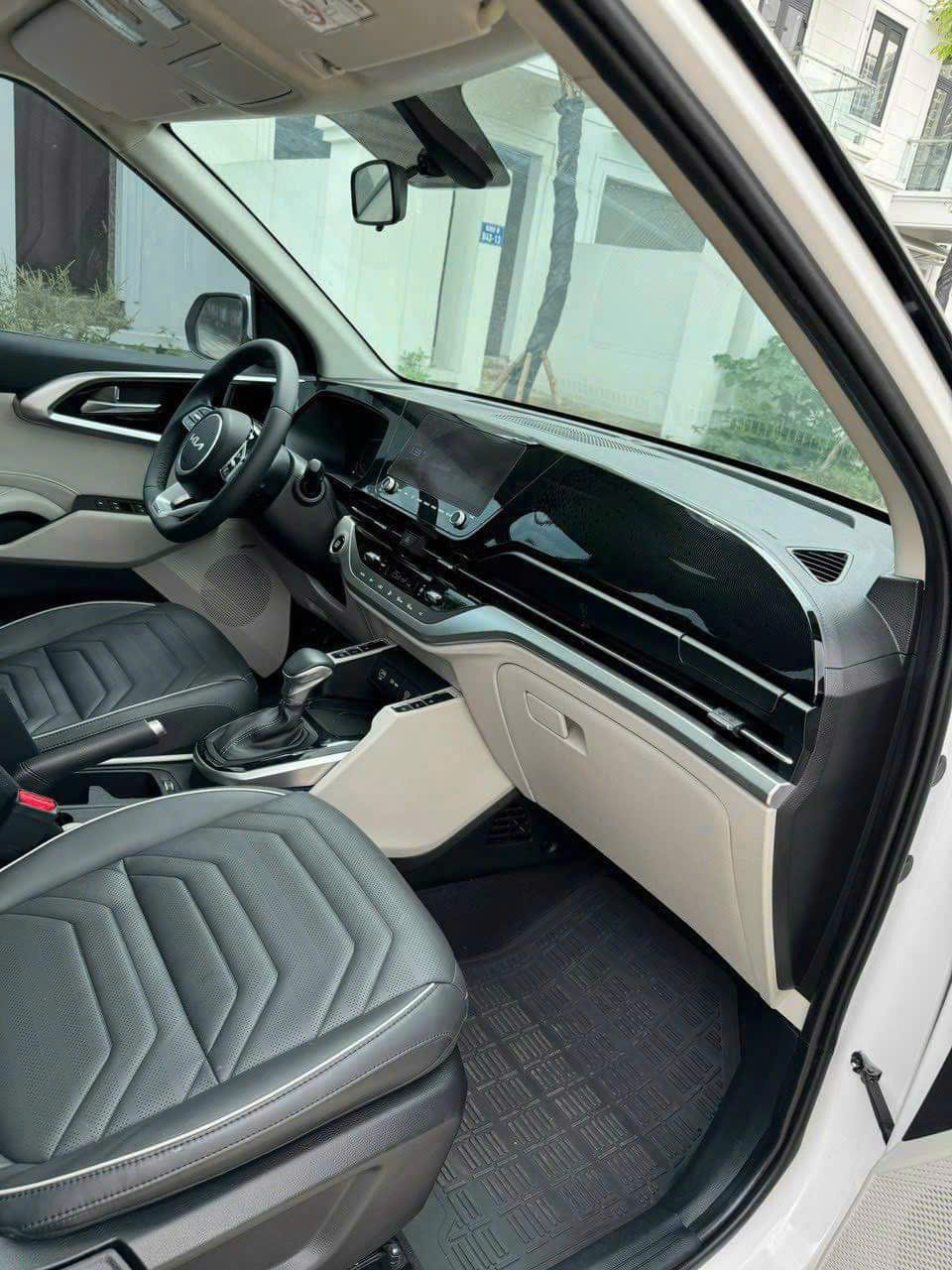 Kia Carens 1.5D Signature 7S 2022 - Nội thất 4