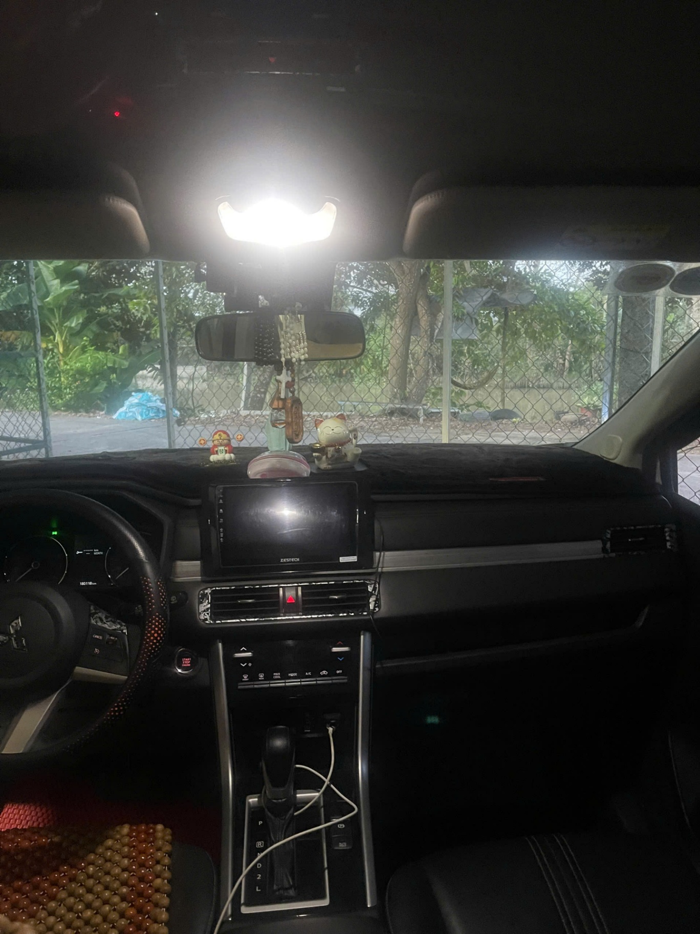 Mitsubishi Xpander 1.5 AT Premium 2020 - Nội thất 6
