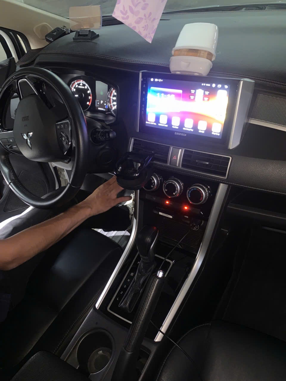 Mitsubishi Xpander AT 2020 - Nội thất 4