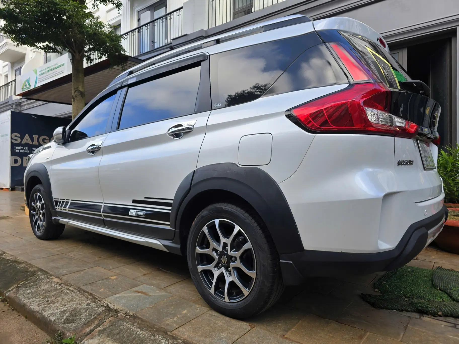 Suzuki XL7 tháng 12 2023 - Ngoại thất 5