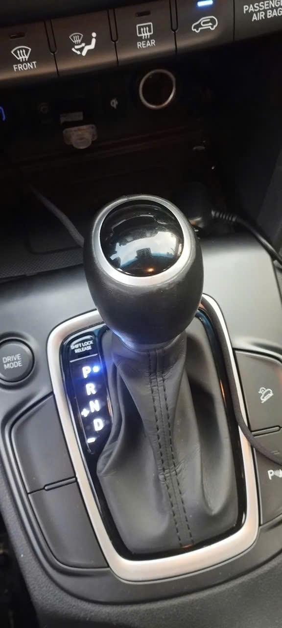 Hyundai Kona 1.6 Turbo 2019 - Nội thất 2