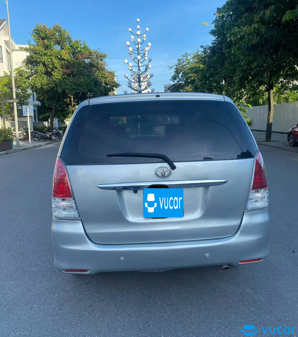 Toyota Innova G 2011 - Ngoại thất 1