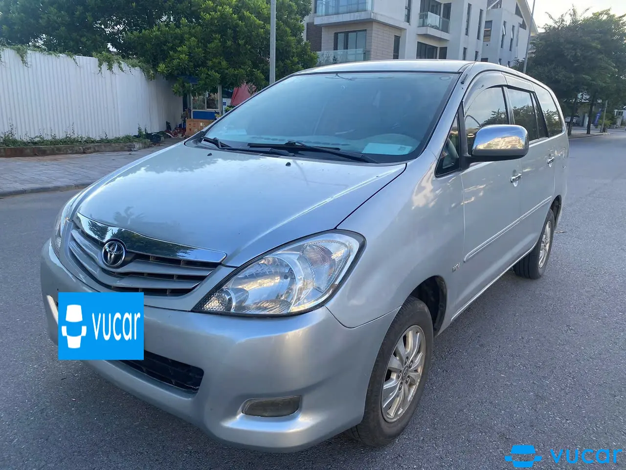 Toyota Innova G 2011 - Ngoại thất 3