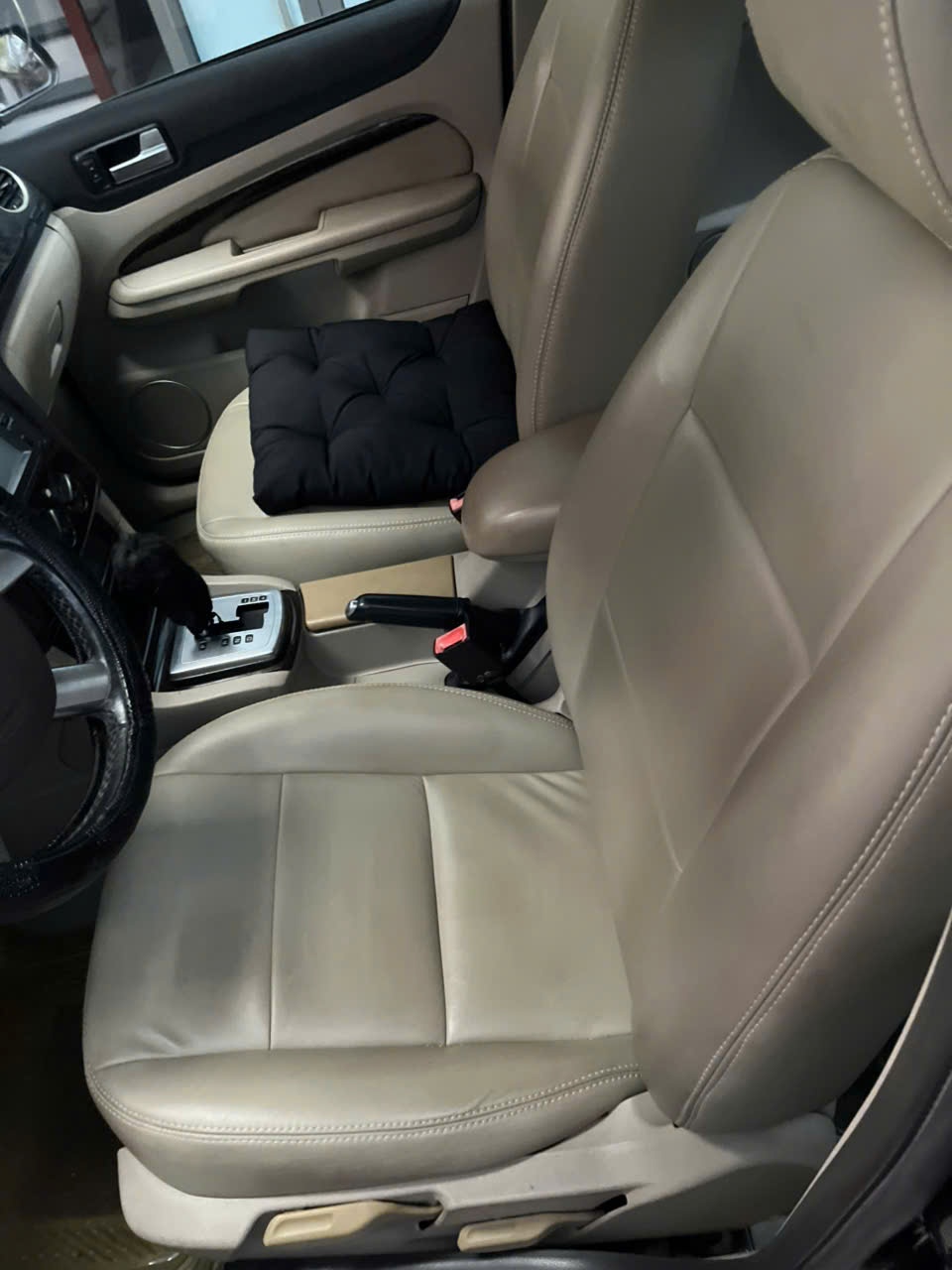 Ford Focus Số tự động 2005  - Nội thất 8