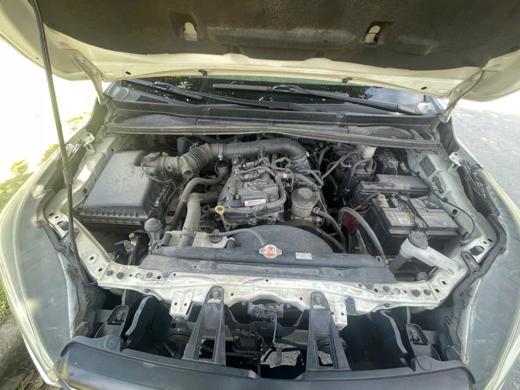 Toyota Innova 2019 - Khoang động cơ 1