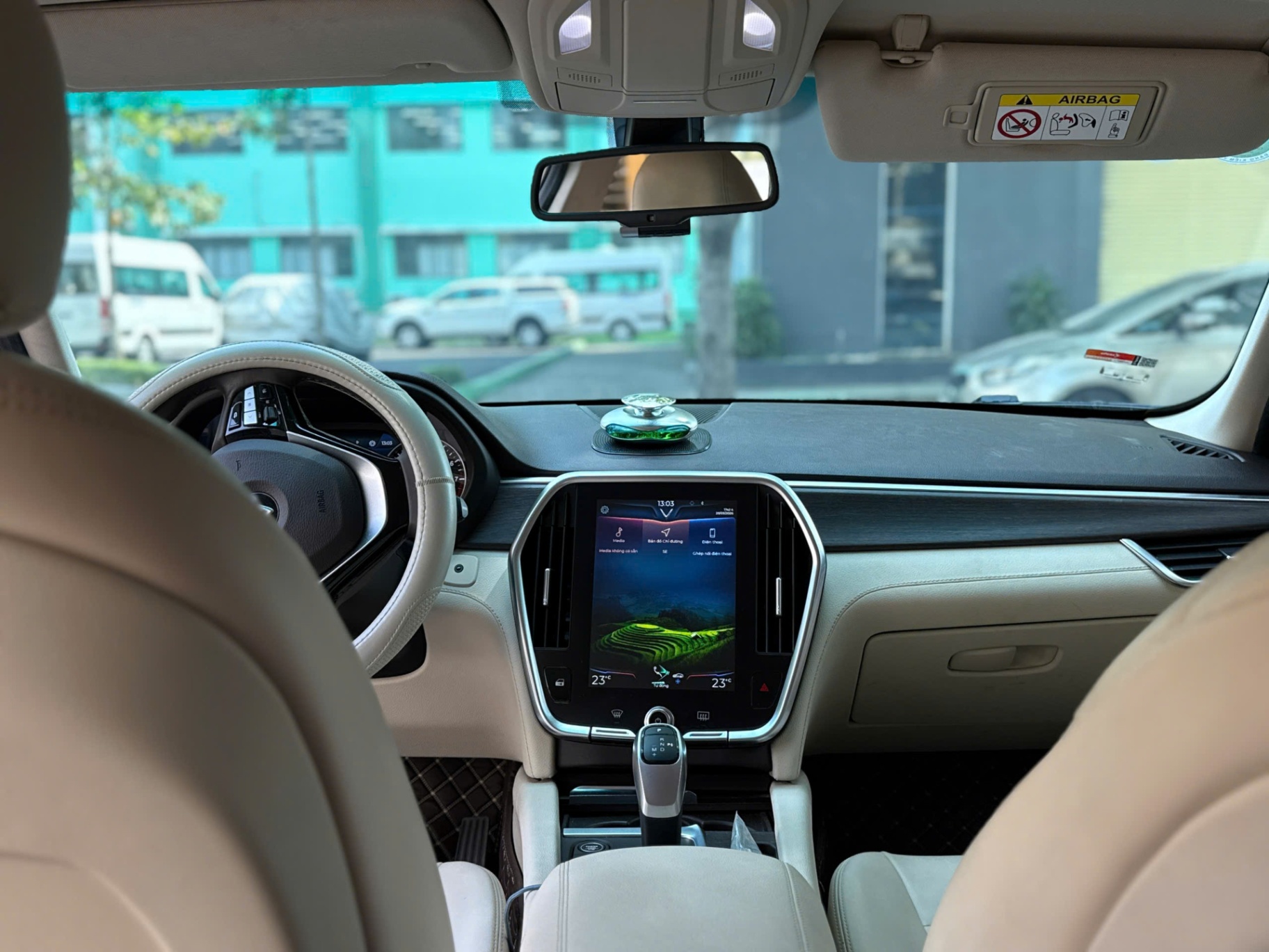 Vinfast lux sa pre 2021 - Nội thất 4