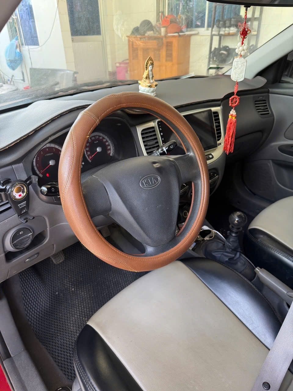 Kia Rio 2009 - Nội thất 1