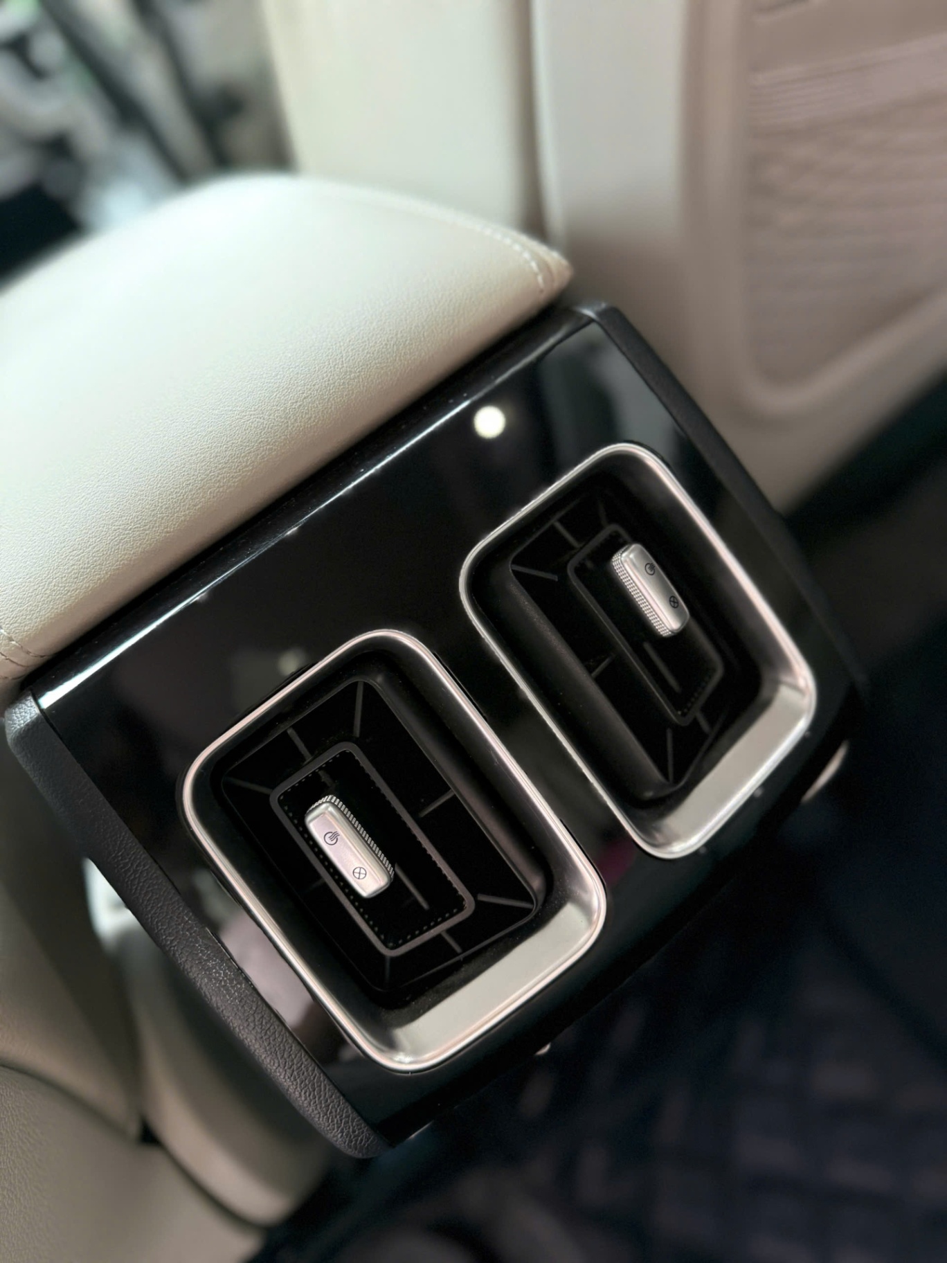 Kia Sorento Signature 2.2 AT AWD 7S 2021 - Nội thất 8