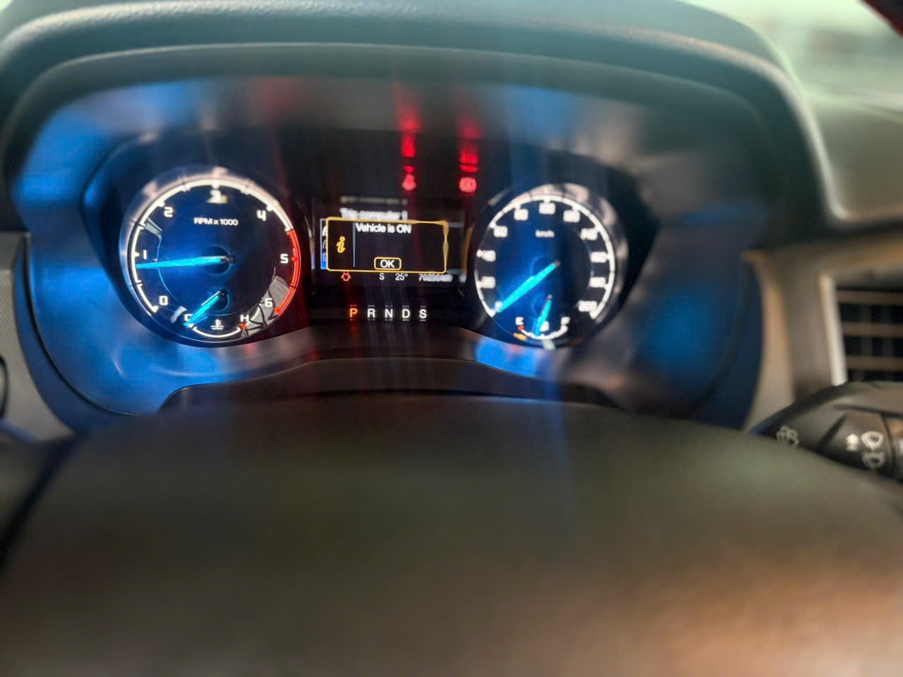 Ford Ranger XLS 2021 - Nội thất 6