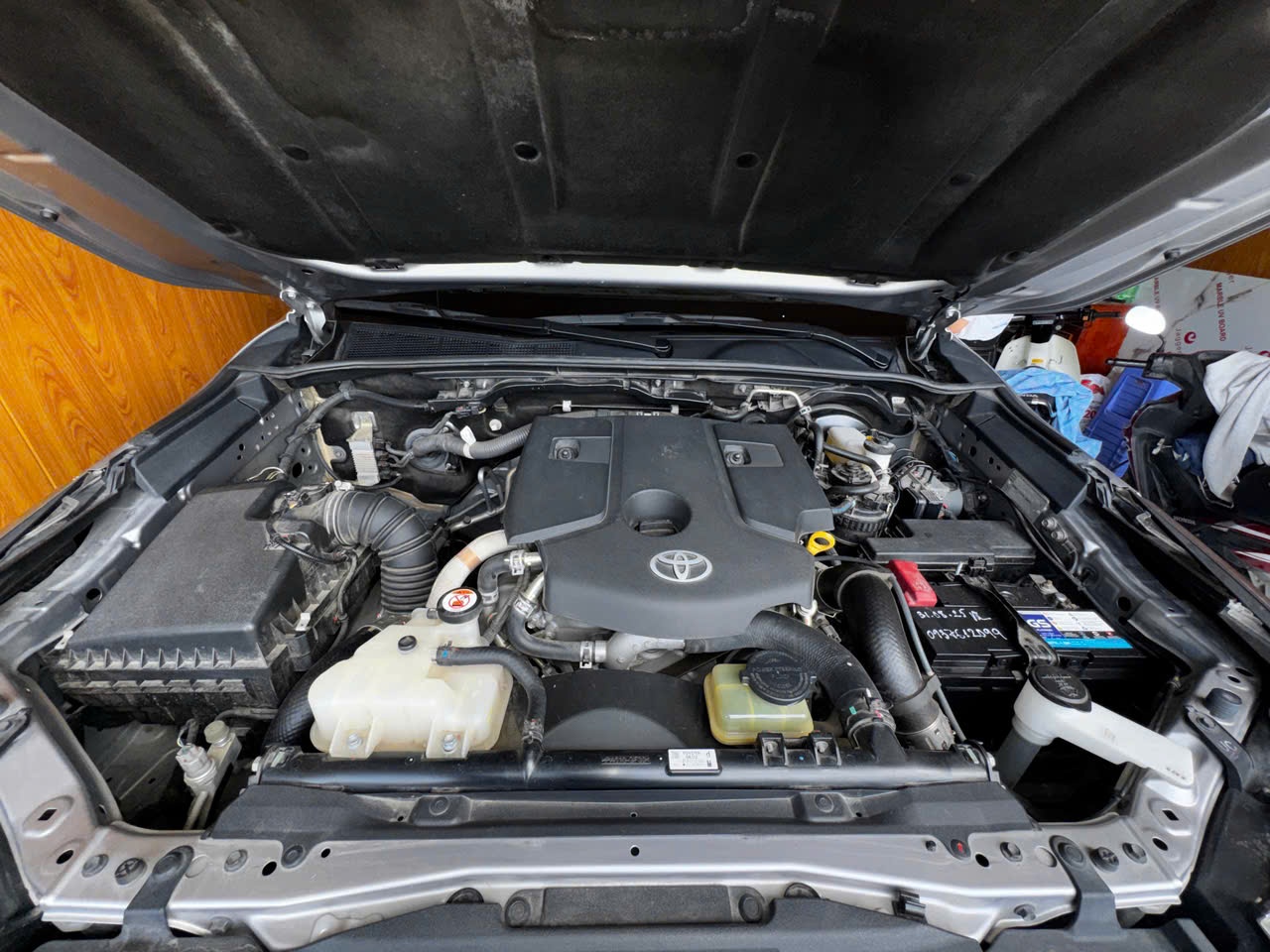 Toyota 2.4G 2020 - Khoang động cơ 1